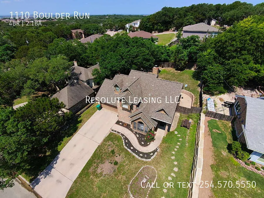 "Charming 4-Bed Home with Cozy Fireplace at 1110 Boulder Run, Harker Heights!" — Photo 2