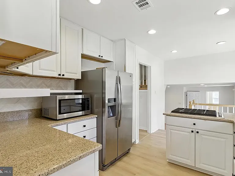 6407 Kirby Rd — Photo 12