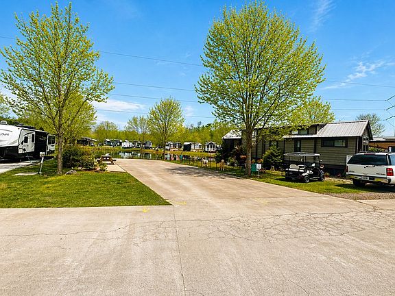 4th image of 5 Mountain Meadows Dr