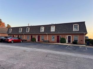 3925 Mountain View Rd, Oakwood, GA 30566