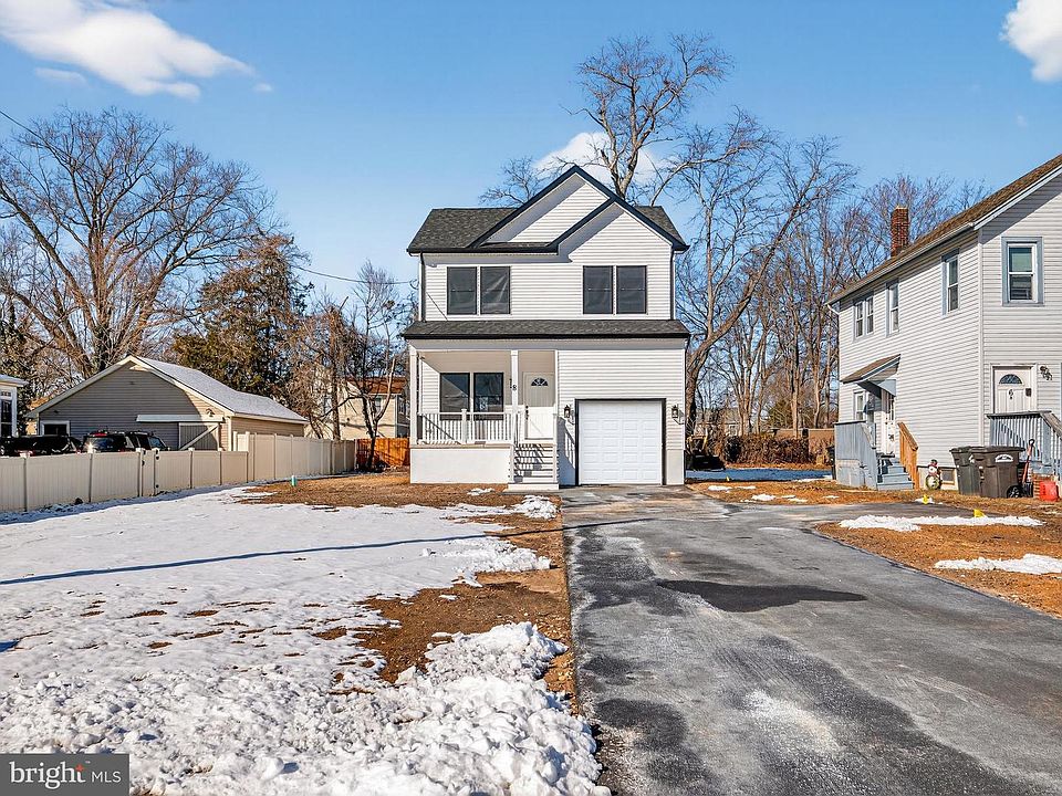1st image of 8 Salem Ave
