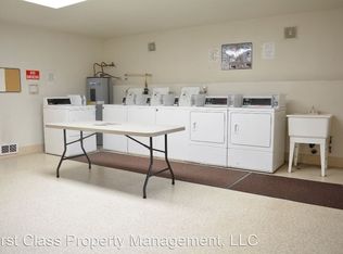 3853 Lake Grove Ave APT 8, Lake Oswego, OR 97035