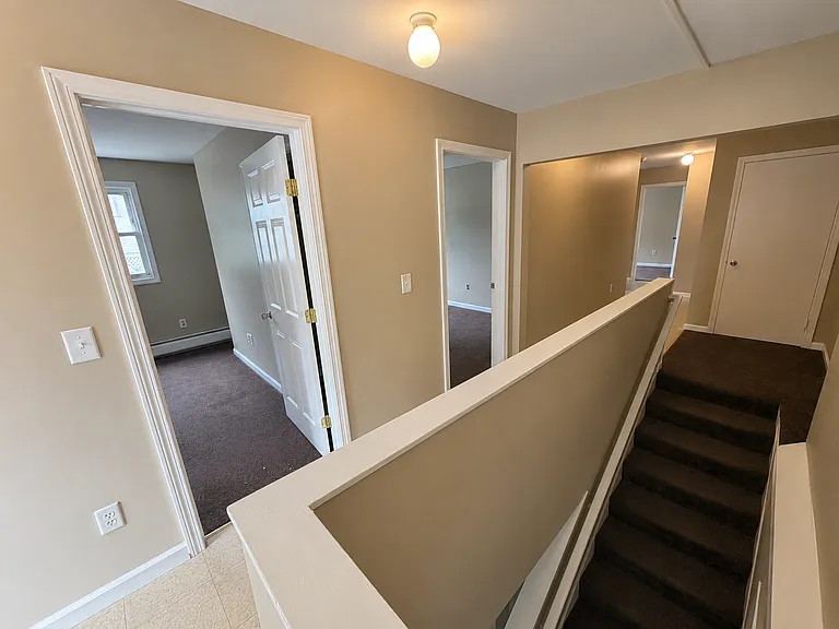40 Colchester Ave — Photo 14
