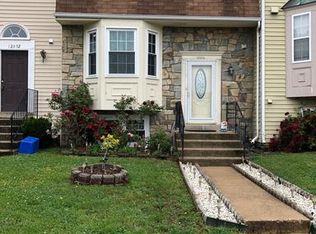 12354 Herrington Manor Dr, Silver Spring, MD 20904