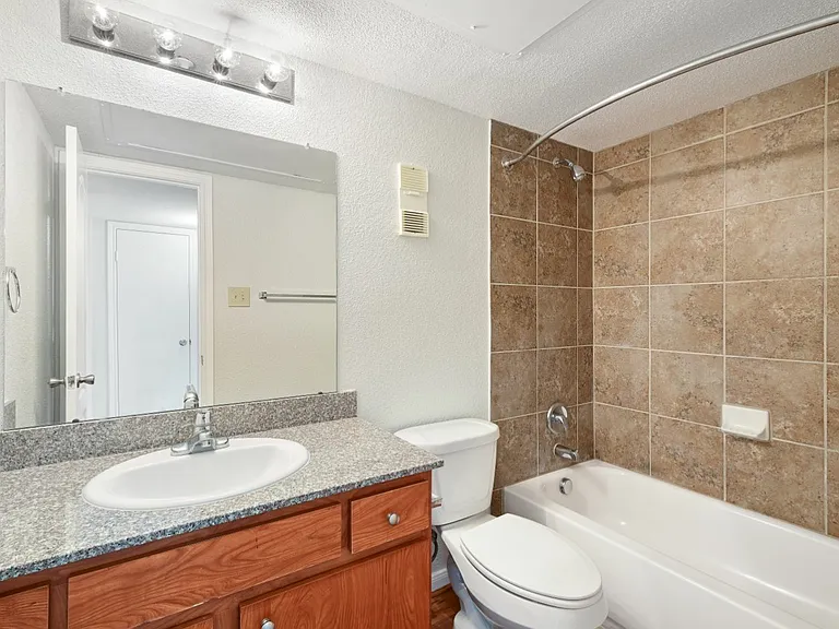 Reserve at Westwood — Photo 7