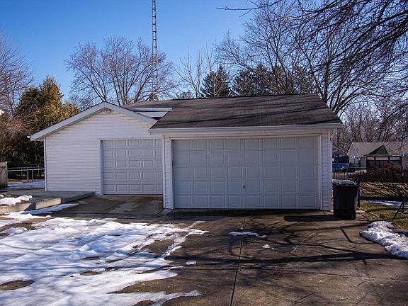 4th image of N3220 Acacia ROAD