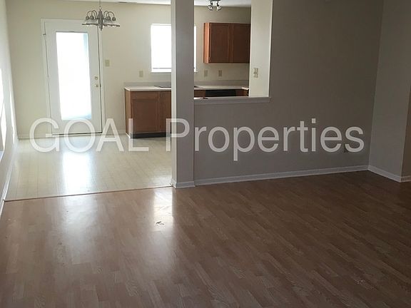 2nd image of 14664 Roeriver Ct