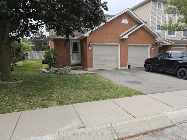 386 Highland Rd W #45, Hamilton, ON L8J 3P9