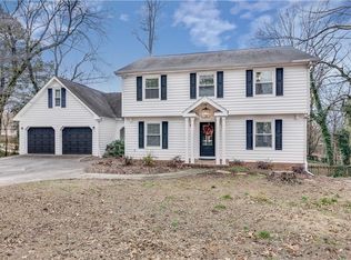 5476 Woodsong Trl, Dunwoody, GA 30338