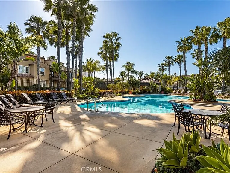 21261 Baeza Cir — Photo 45