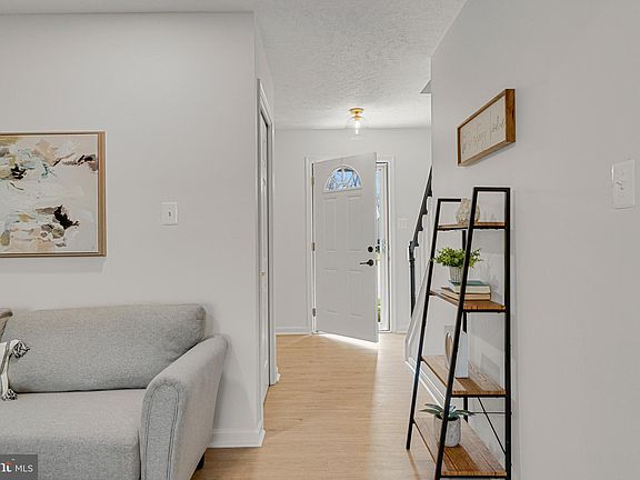 5th image of 1304 Blackwalnut Ct