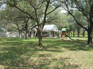 1448 Sugarek Rd, Beeville, TX 78102