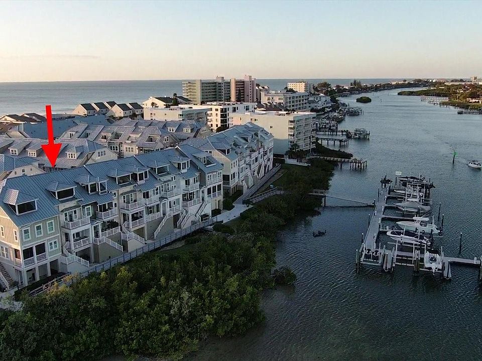1st image of 19915 Gulf Blvd Unit 807