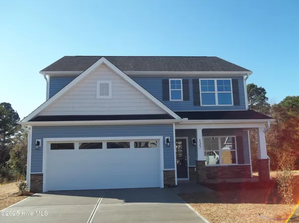 127 Paver Lane, Hampstead, NC 28443