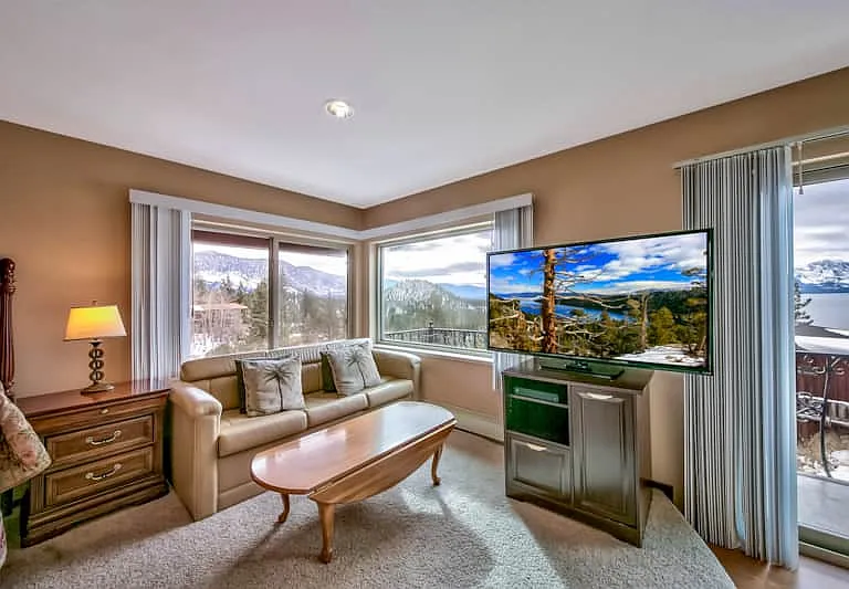 610 Don Dr #1 — Photo 4