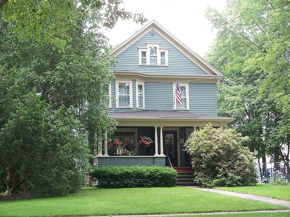 103 W Locust St