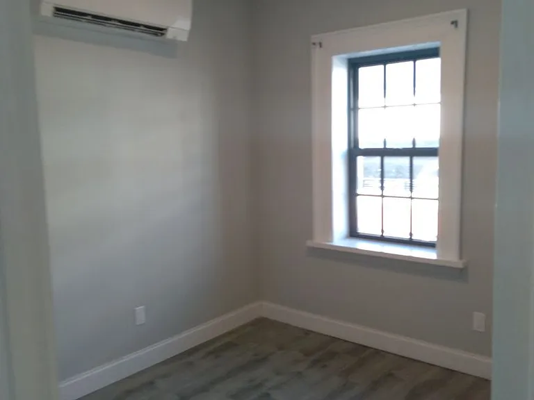 140 Hamilton St — Photo 21