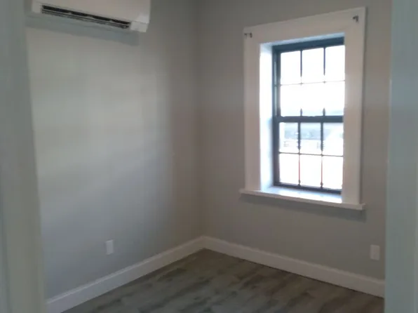 140 Hamilton St, 140 Hamilton St #2, Albany, NY 12207
