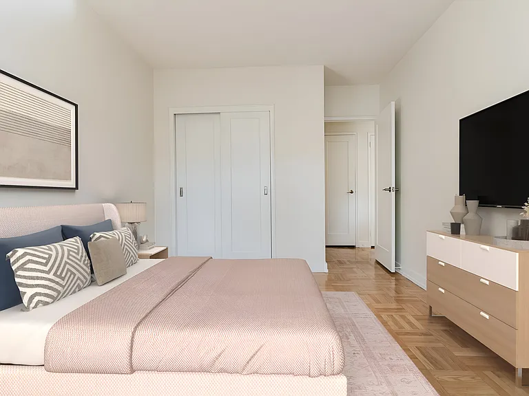 1220 Bayview Ave — Photo 19
