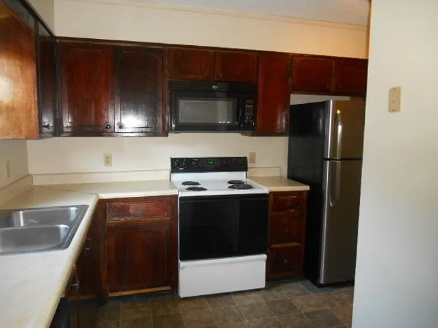 905 W Pine St #A — Photo 2