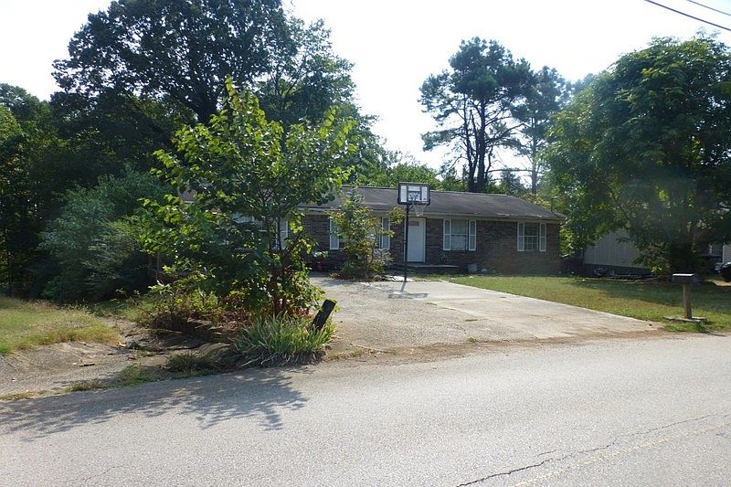 2nd image of 3414 Wexgate Rd