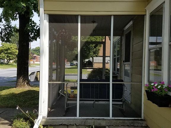 4th image of 109 N 45th St