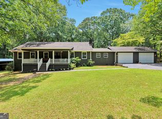 1824 Round Rd, Grayson, GA 30017