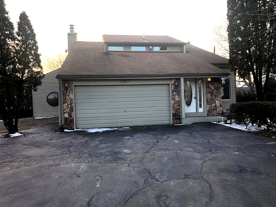 1st image of 2847 W Walton Blvd