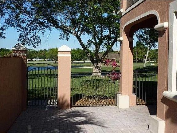 2nd image of 2763 Kinsington Cir #8-1