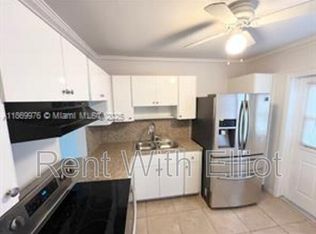2223 Park Ln, Hollywood, FL 33021