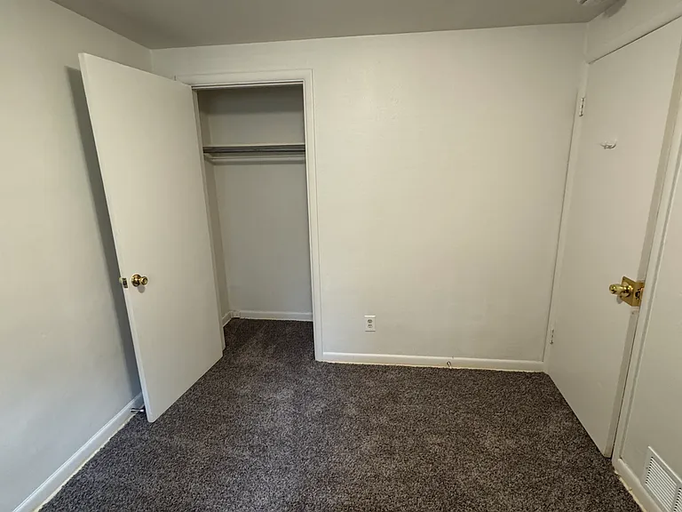 701-709 E Myrtle St #703 — Photo 5