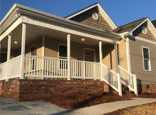 1305 Hardesty Ln, Winston Salem, NC 27101