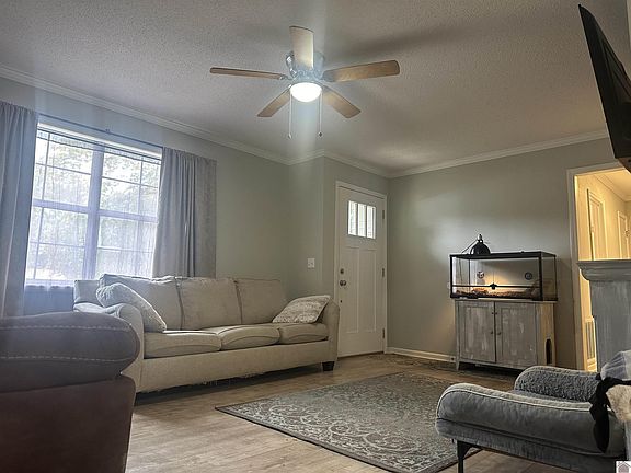 5th image of 1902 Westwood Dr