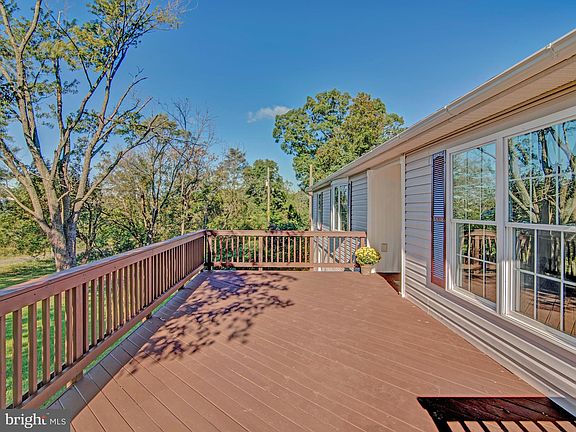 3rd image of 14780 Jordan Ln