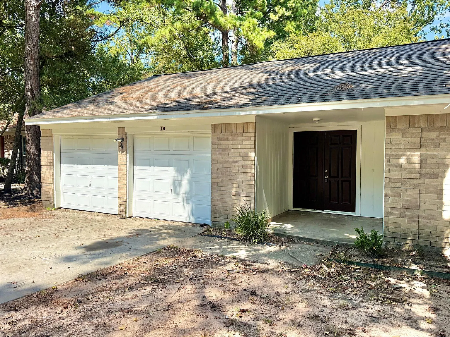 3 bed, 2.0 bath, 1480 sqft, $1,900 — Photo 3