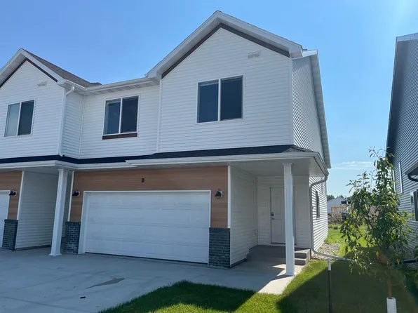 891 60th Ave W, West Fargo, ND