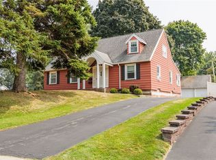 579 Lake Shore Blvd, Rochester, NY 14617