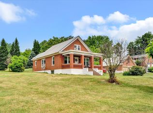 65 Hillcrest St, Blue Ridge, VA 24064