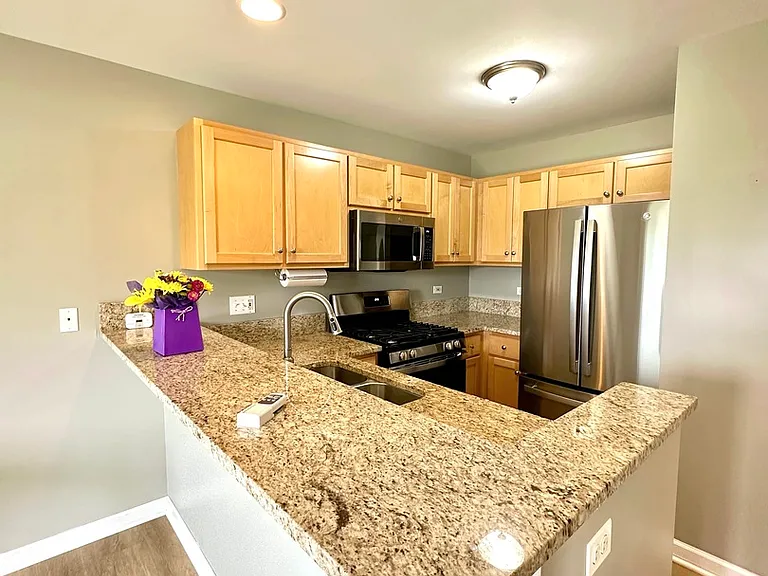 2394 Caton Crest Dr — Photo 3