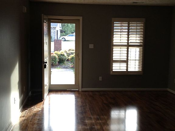 2nd image of 167 Manchester Dr