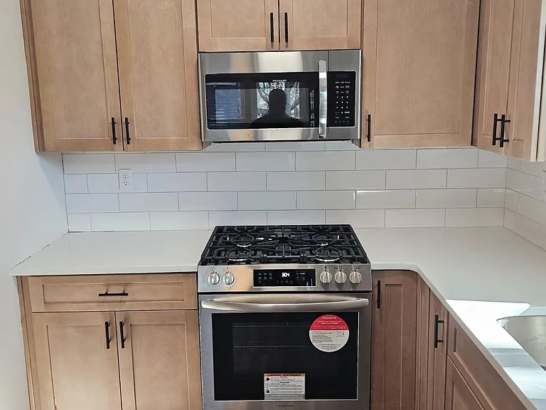 Kitchen/Stove