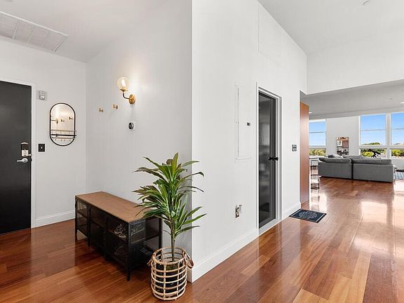 3rd image of 414-10 Ocean Ave #414