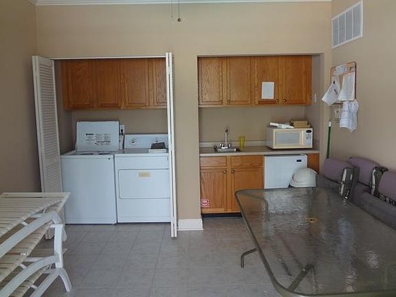 5th image of 18 E Bradley St Lot 8