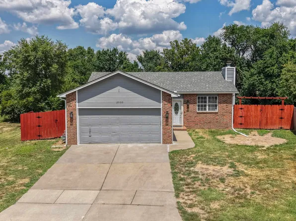 2530 N Beacon Hill St, Wichita, KS 67220
