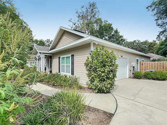 4th image of 1937 SW 66TH DRIVE