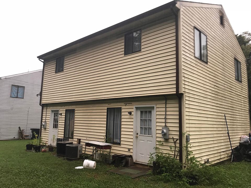 2nd image of 1725 Eastern Ave NE #&