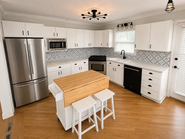 505 Moore Rd — Photo 3