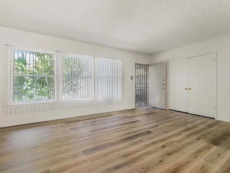 4839 W Slauson Ave — Photo 11