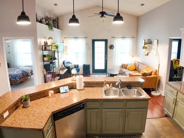 154 Fields Pond Dr, Madison, AL 35756