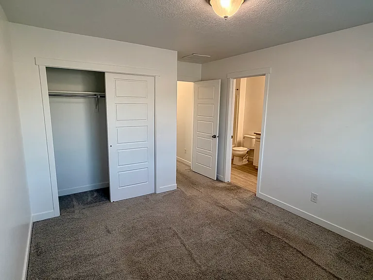 1477 E 3125 N — Photo 12